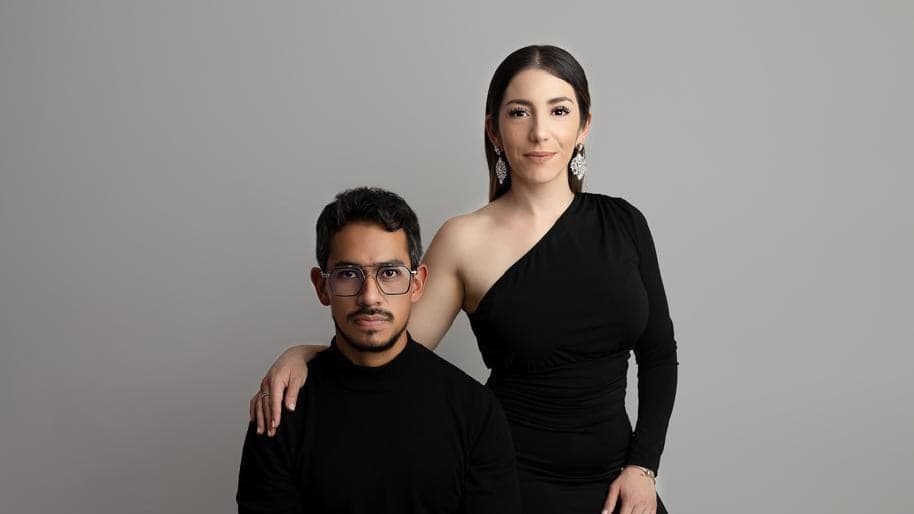 Retrato de estudio del dúo