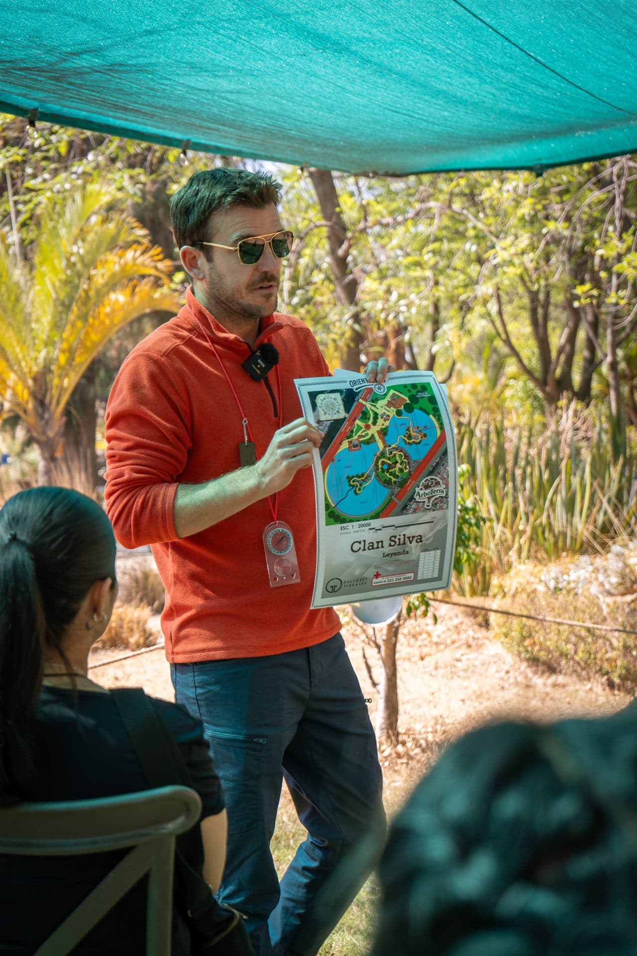 Equipo corporativo en el Desafío de Orientación Estratégica (3)