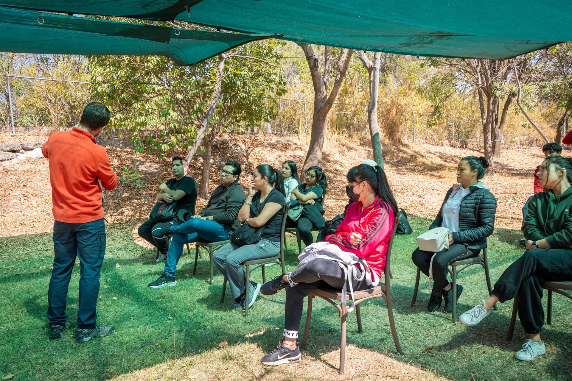 Equipo corporativo en el Desafío de Orientación Estratégica (6)