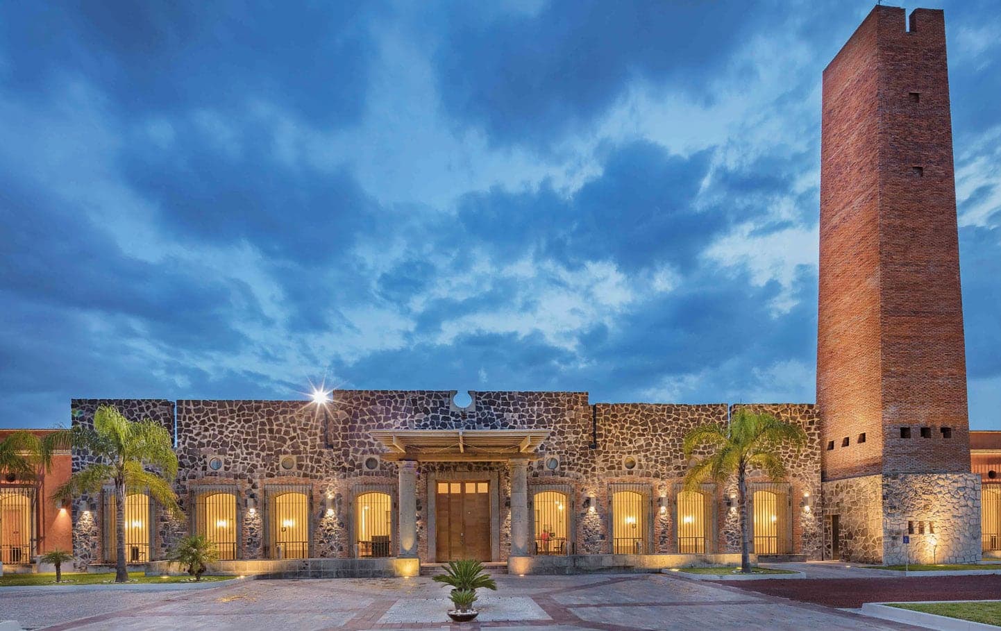 Hacienda Paz Lomas